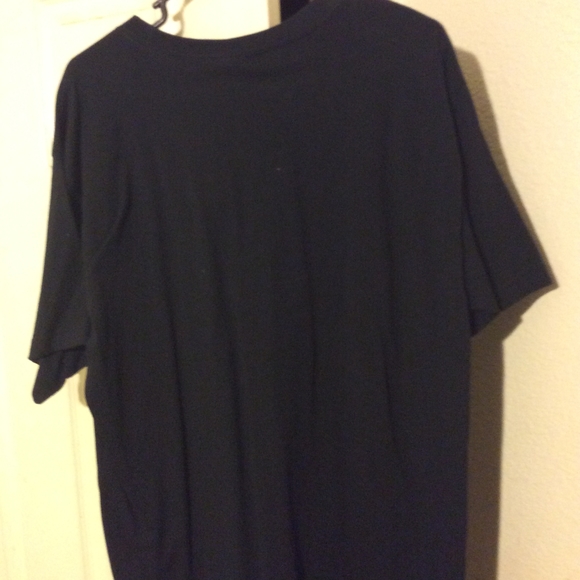 Size Large Adidas Shirt in Black - Picture 2 of 2